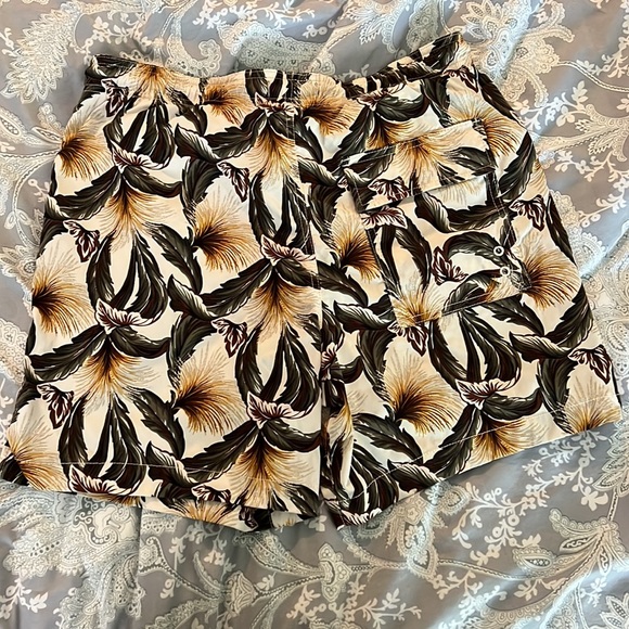 Express swim trunks for men (Size M) - Picture 8 of 9